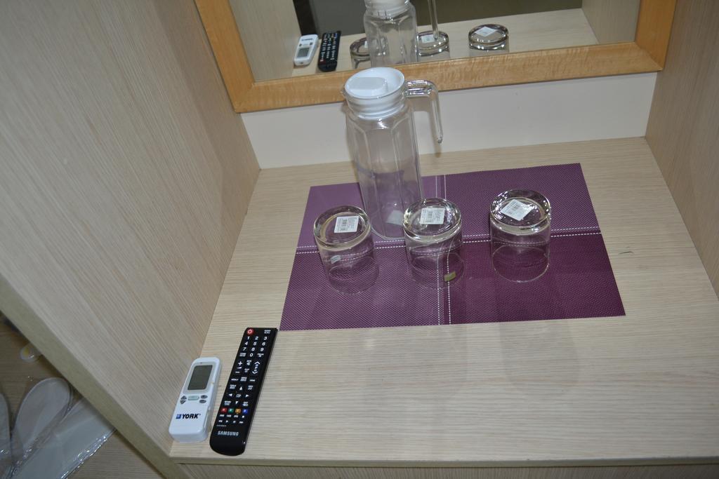 Lavender Hotel Teluk Intan Room photo